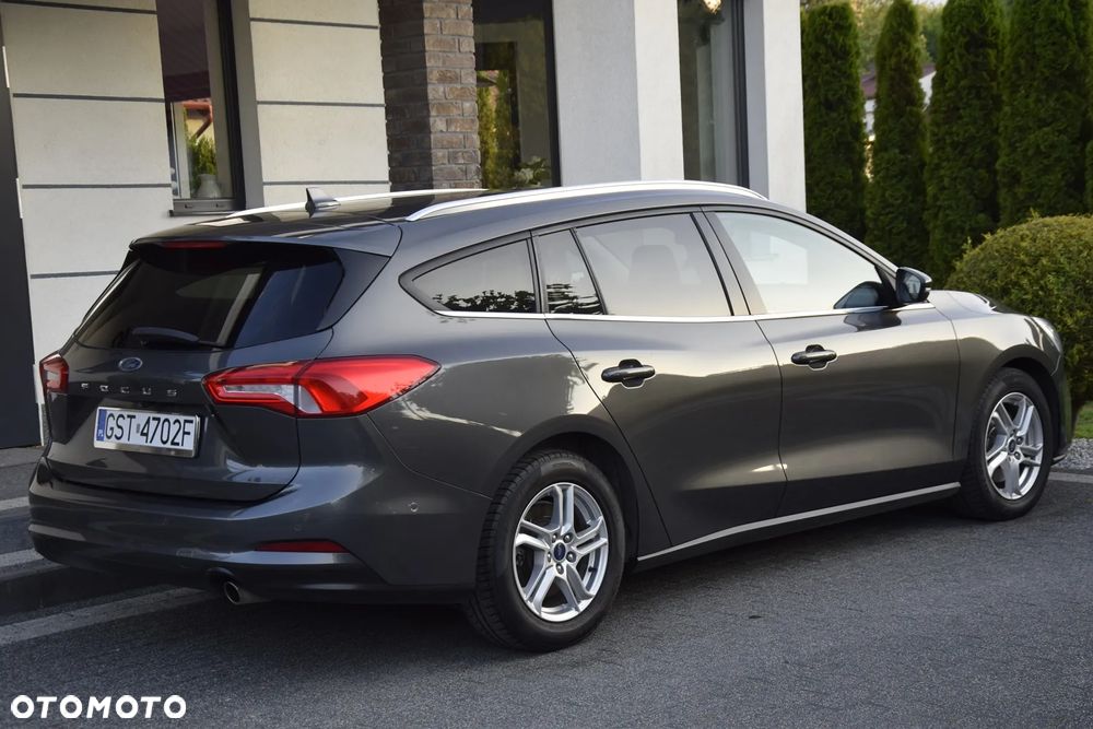 Ford Focus 1.0 EcoBoost STart-Stopp-System TITANIUM DESIGN - 17