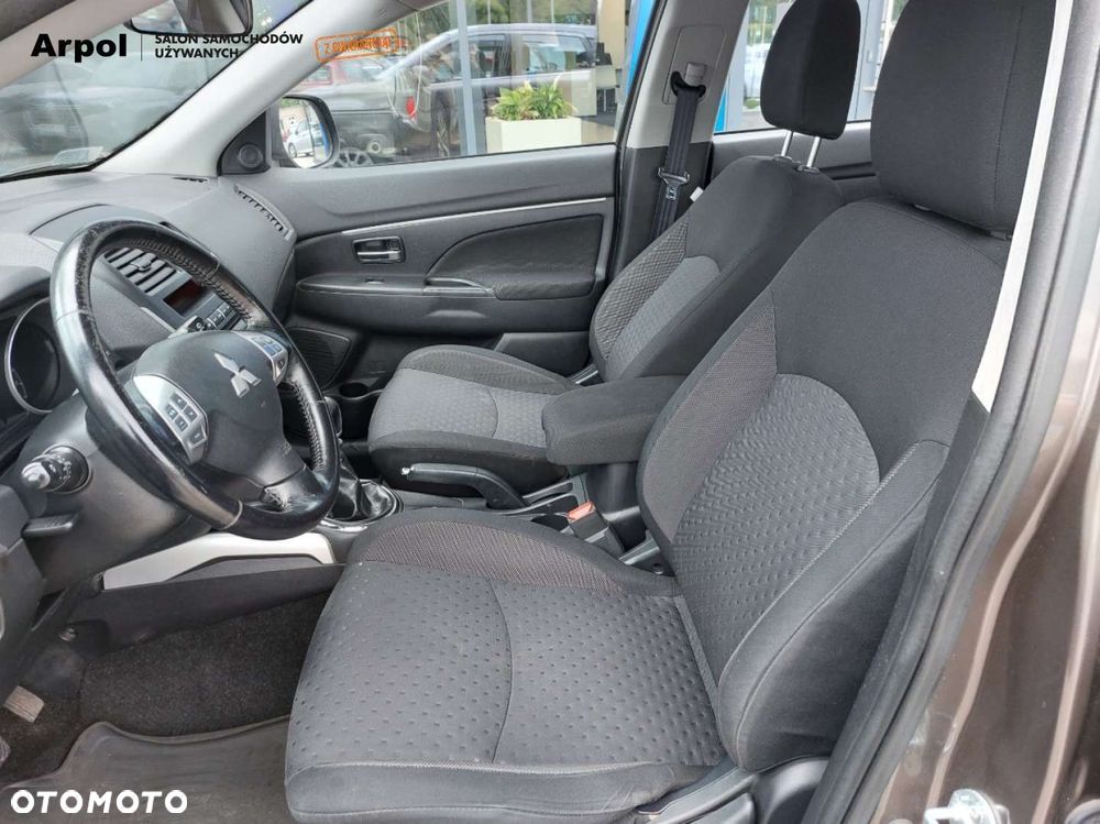 Mitsubishi ASX - 8