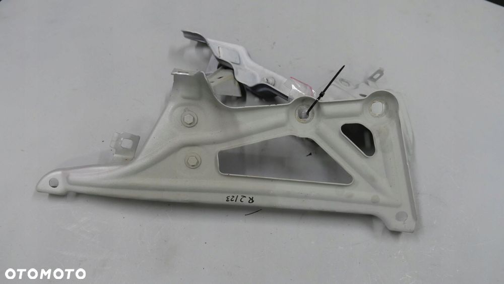 bmw x1 f48 mocowanie błotnika prawego 7427130 7355992 7427136 - 2