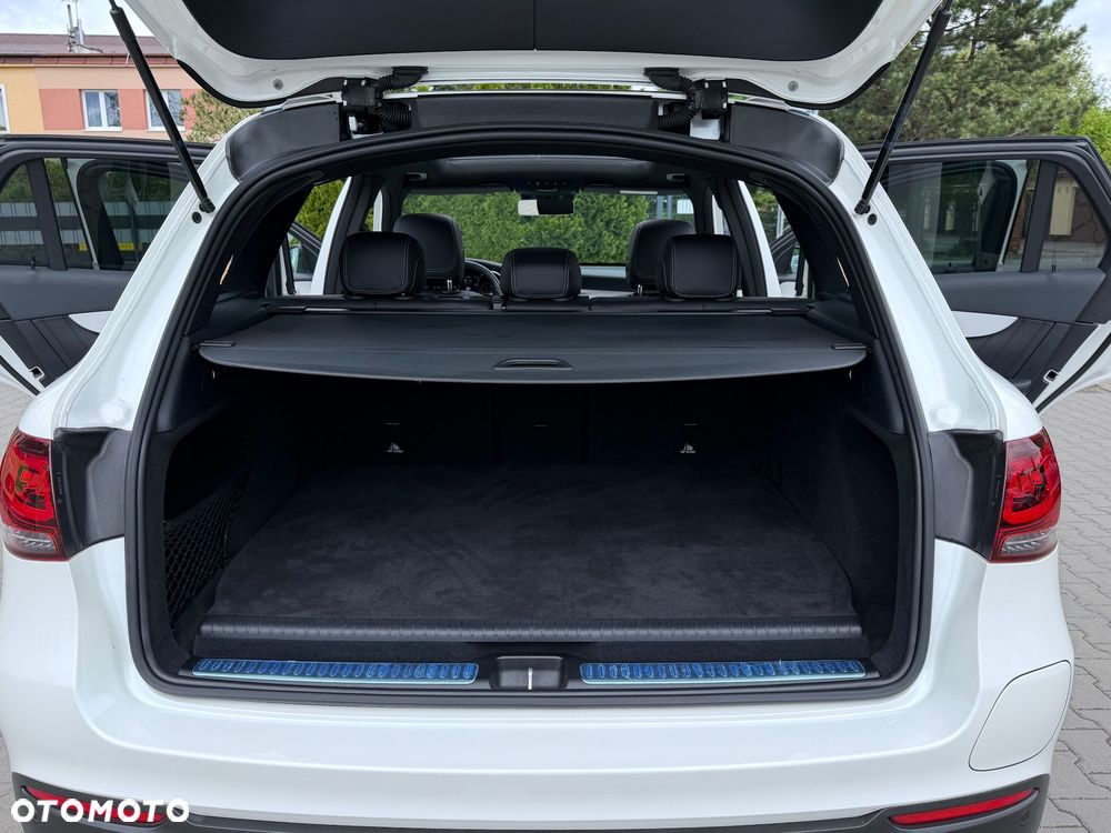 Mercedes-Benz GLC 300 de 4Matic 9G-TRONIC AMG Line - 39