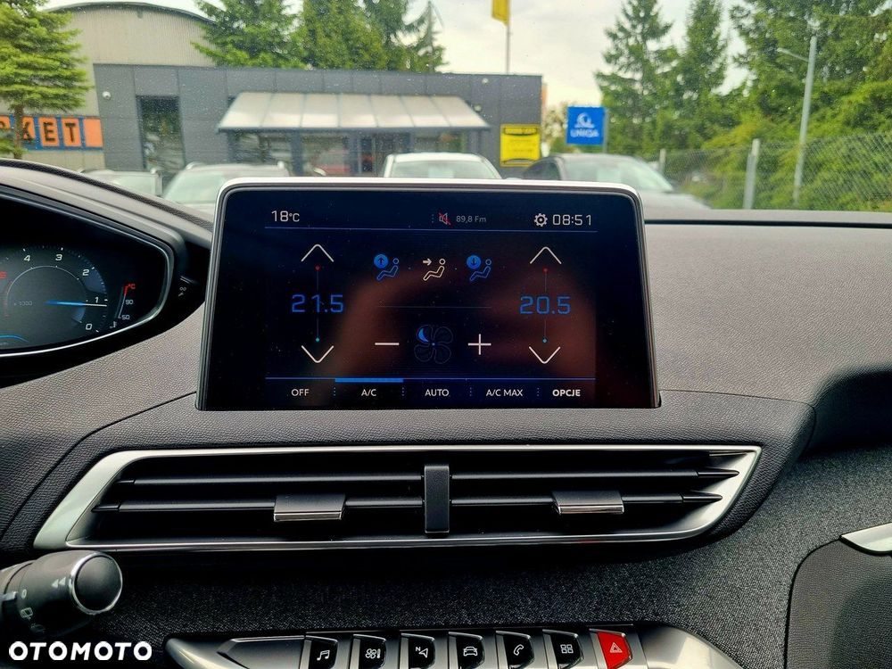 Peugeot 3008 1.5 BlueHDi Allure S&S - 21