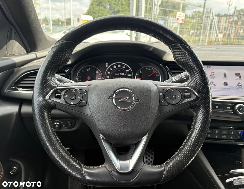 Opel Insignia 2.0 T 4x4 Exclusive S&S - 13