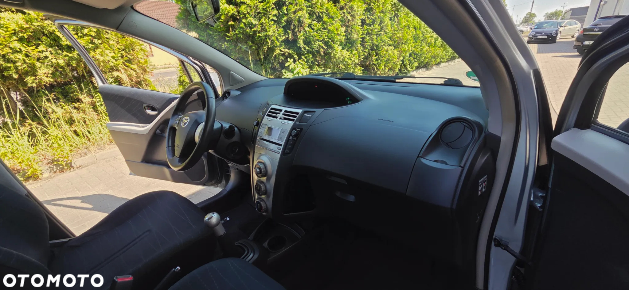 Toyota Yaris 1.3 Luna A/C - 32