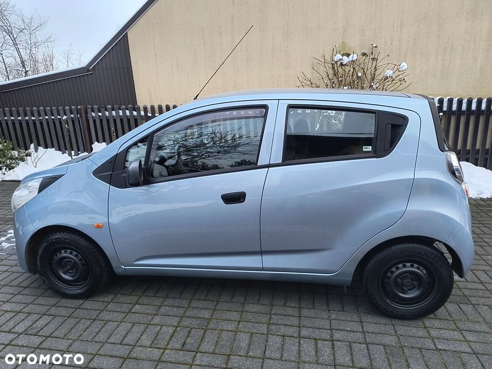 Chevrolet Spark 1.0 Base - 15