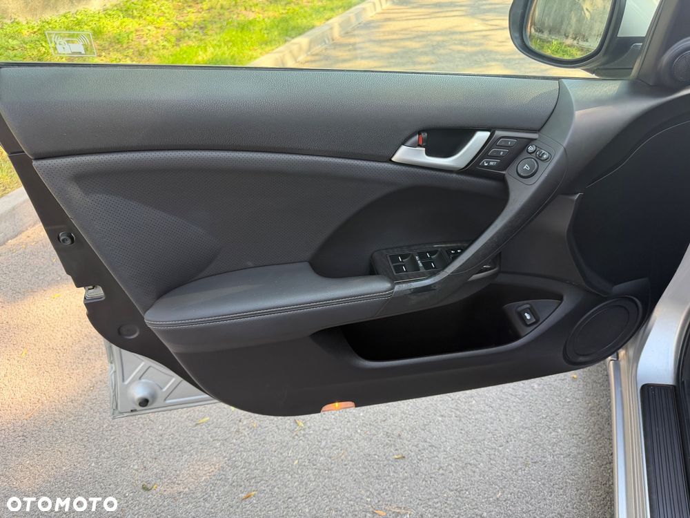 Honda Accord 2.0 Elegance - 15