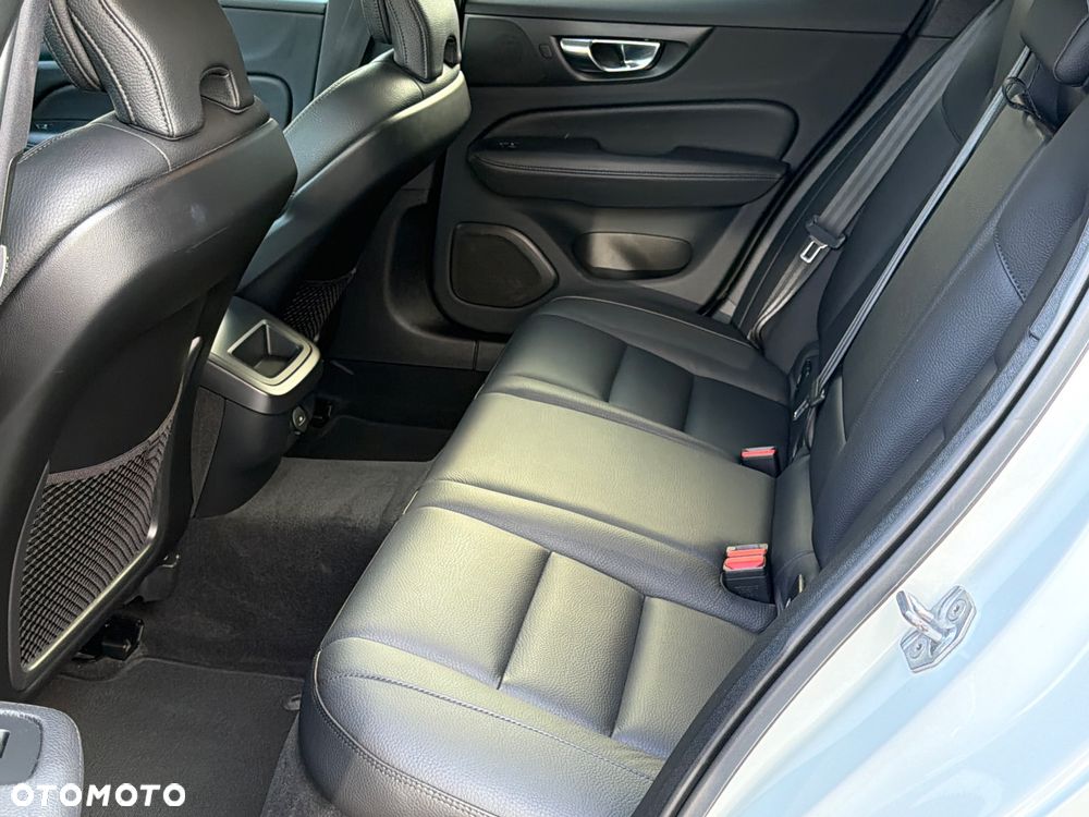 Volvo V60 B4 D Inscription - 39
