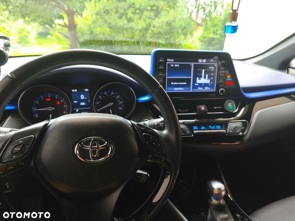 Toyota C-HR - 8