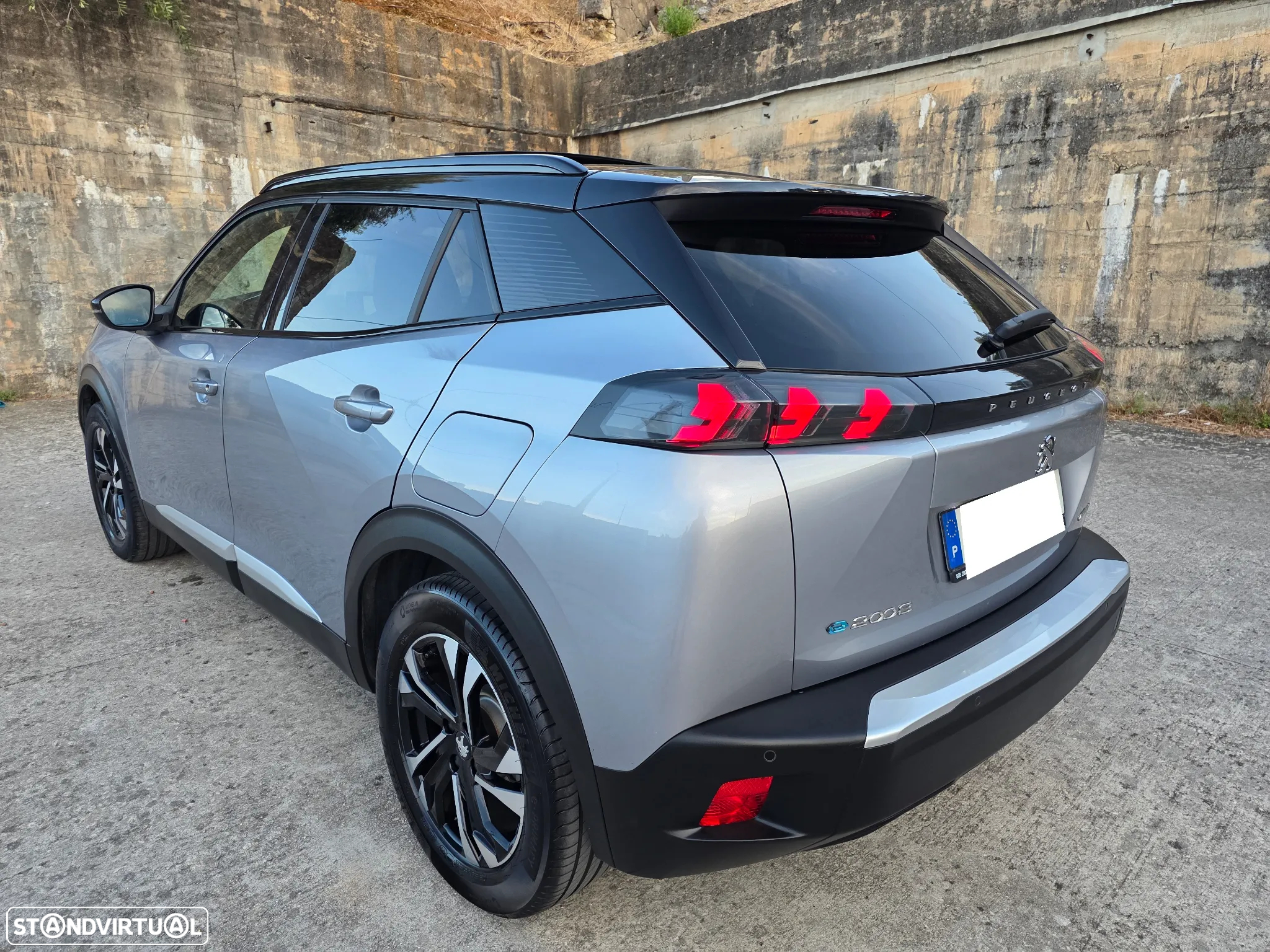 Peugeot e-2008 50 kWh GT Line - 11