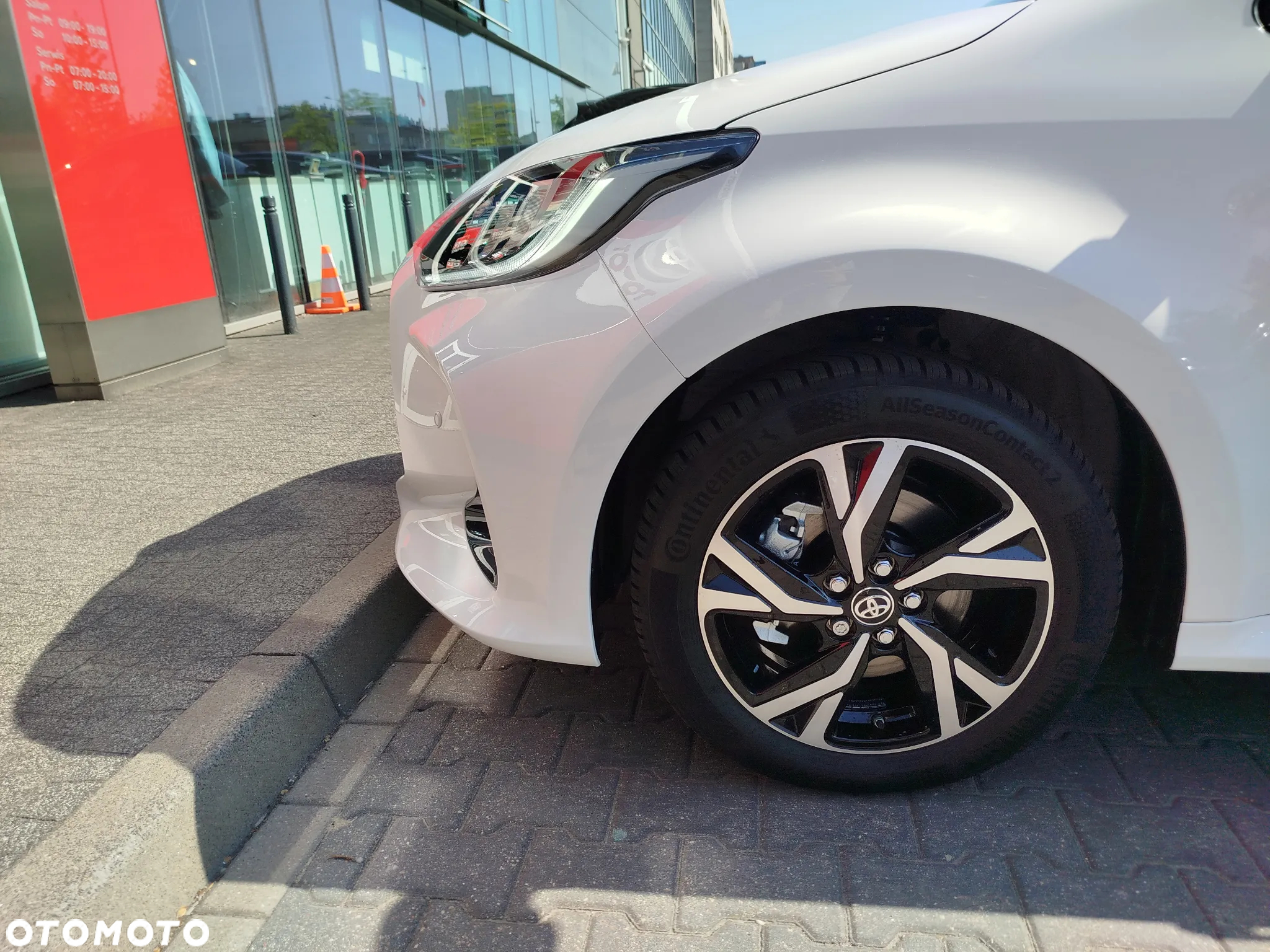 Toyota Yaris 1.5 Style CVT - 8