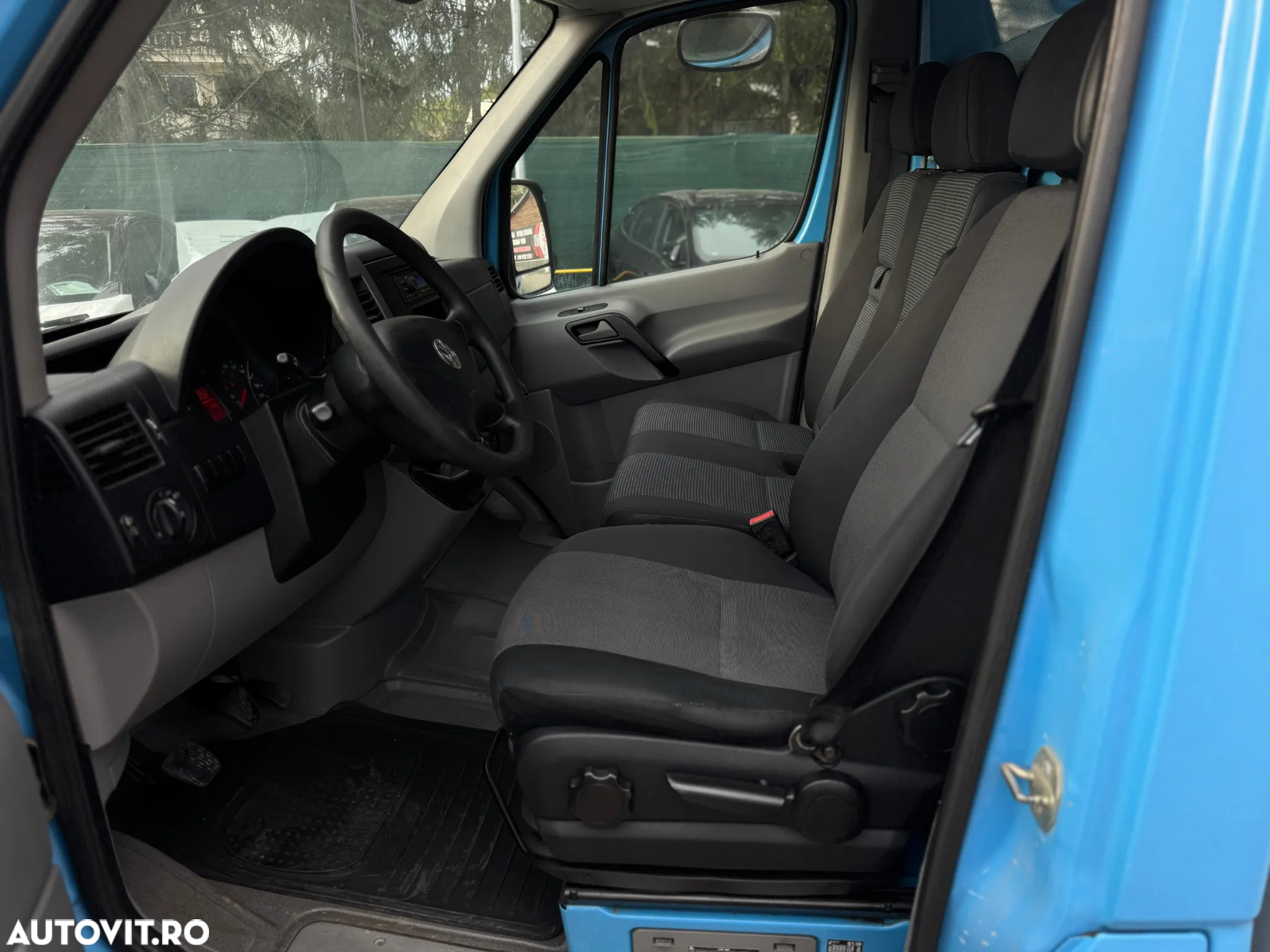 Volkswagen CRAFTER - 11