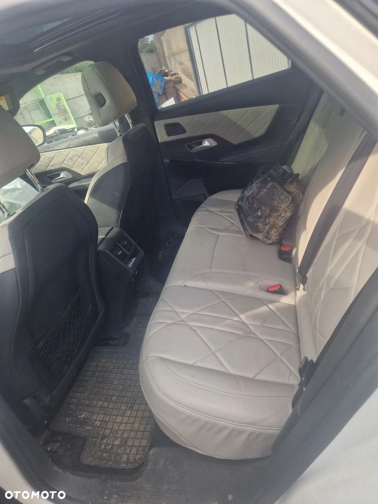 DS Automobiles DS 7 Crossback - 11