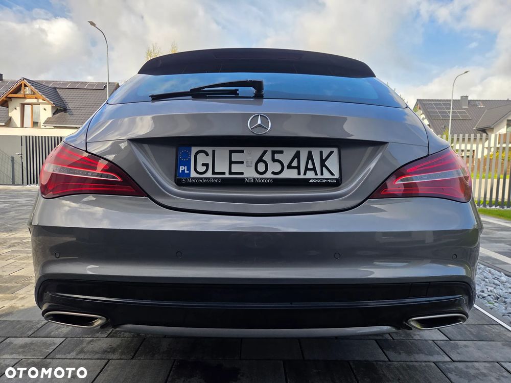 Mercedes-Benz CLA 200 7G-DCT AMG Line - 30