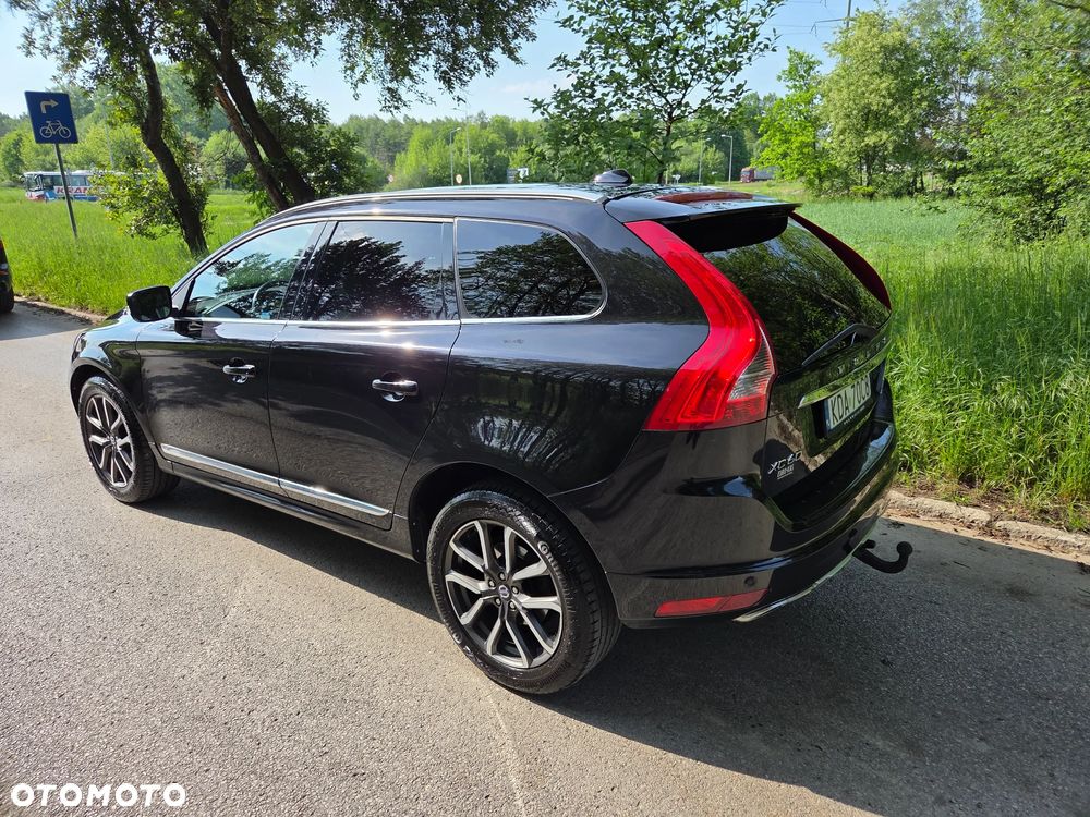 Volvo XC 60 D5 AWD Summum - 2