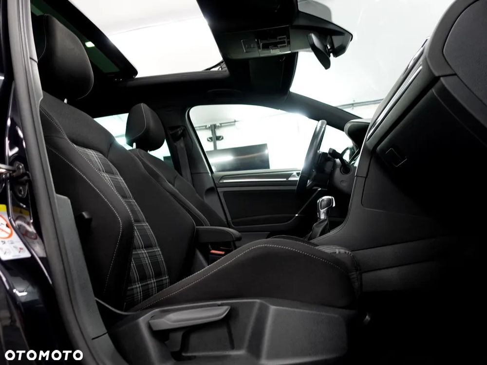 Volkswagen Golf VII 2.0 TDI BMT GTD DSG - 16