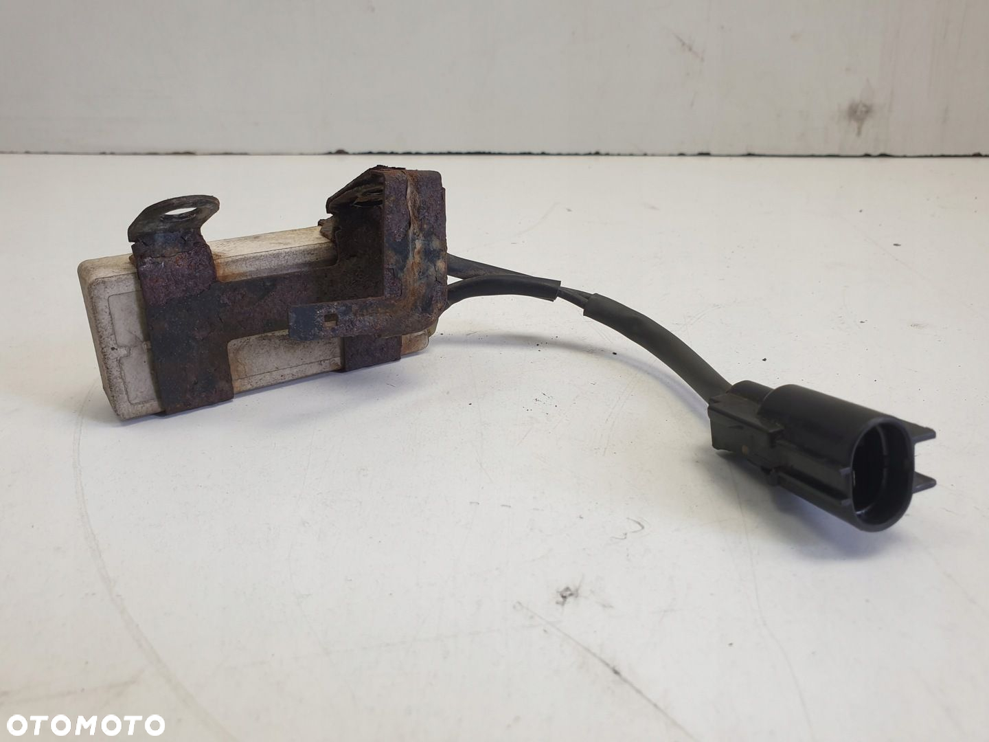 Toyota Yaris I MODUŁ WENTYLATORA 246810-2851 - 3