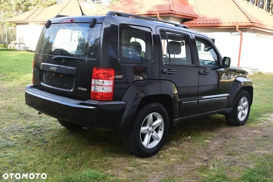 Jeep Cherokee - 8