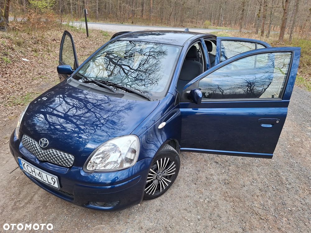 Toyota Yaris - 8