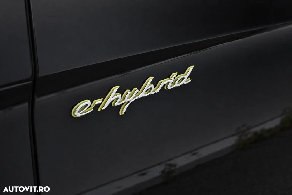 Porsche Panamera 4 E-Hybrid - 10