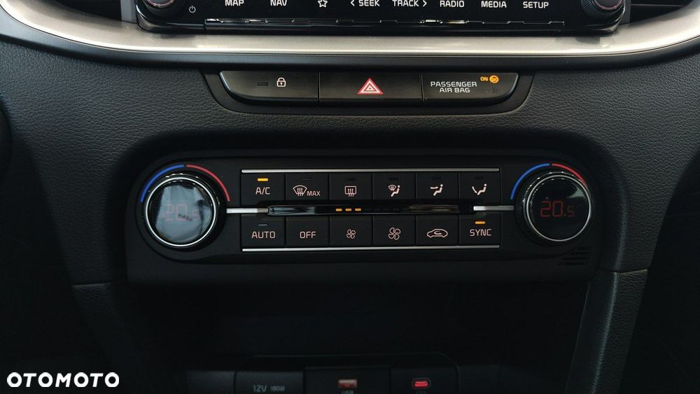 Kia Ceed - 20