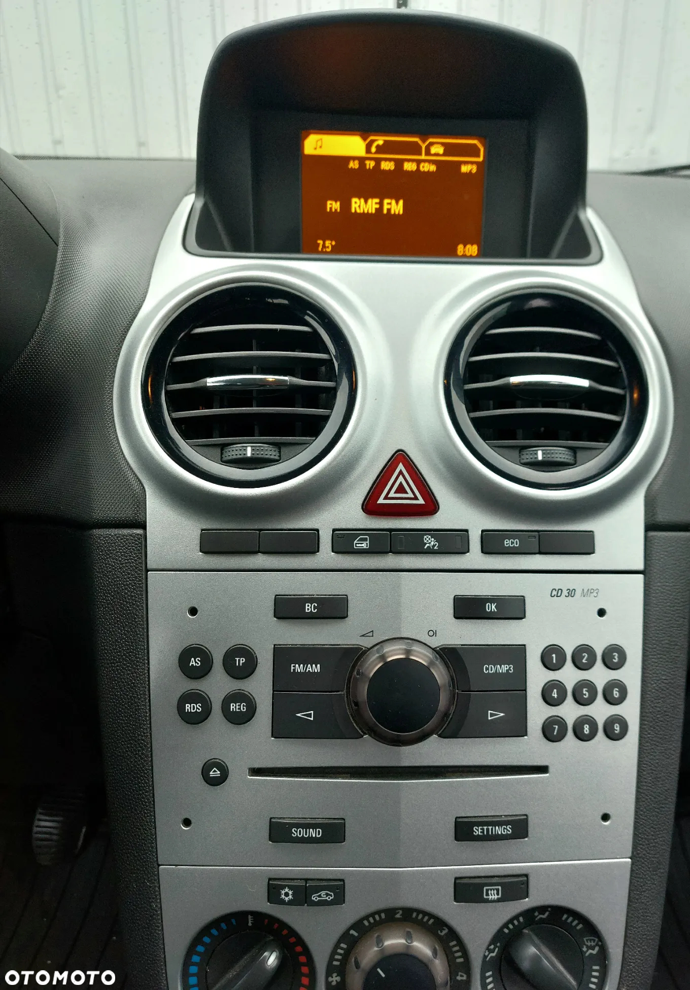 Opel Corsa - 8