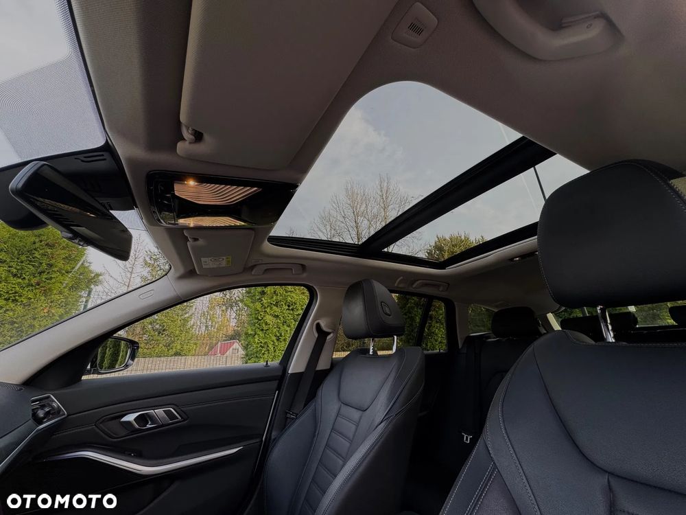 BMW Seria 3 320d xDrive Luxury Line - 19