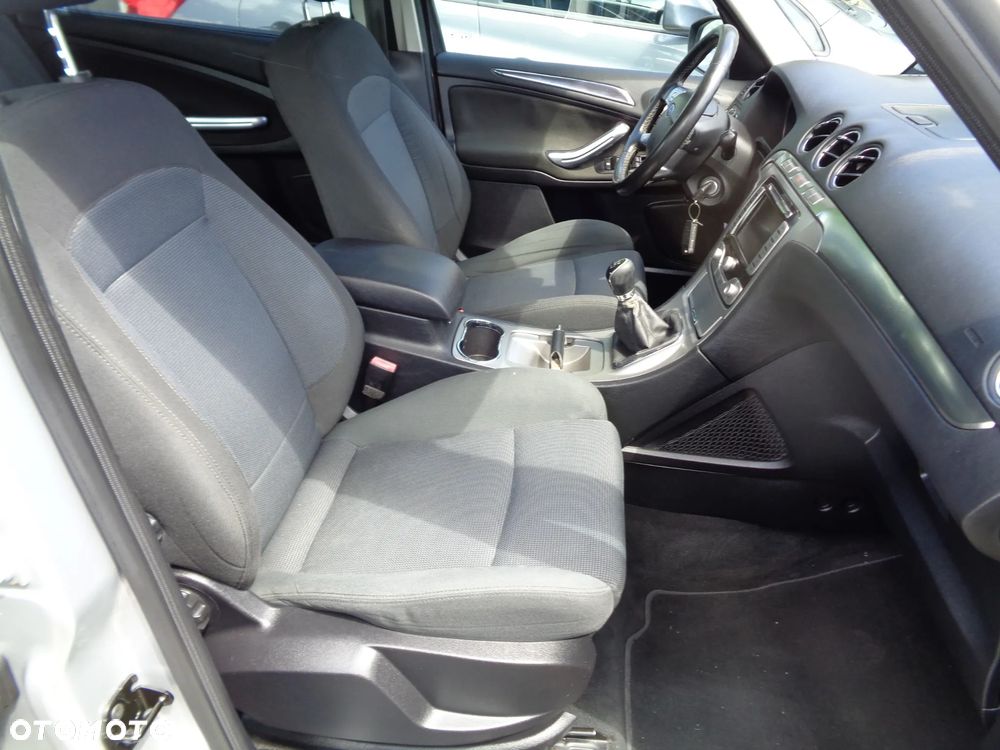 Ford Galaxy 2.0 Titanium - 16