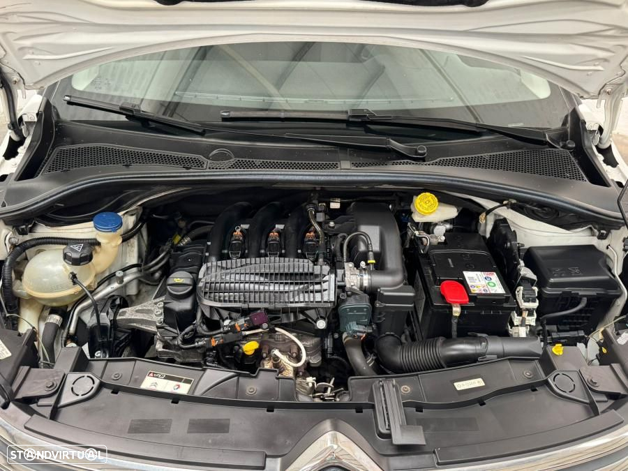 Citroën C3 1.2 PureTech Shine - 42