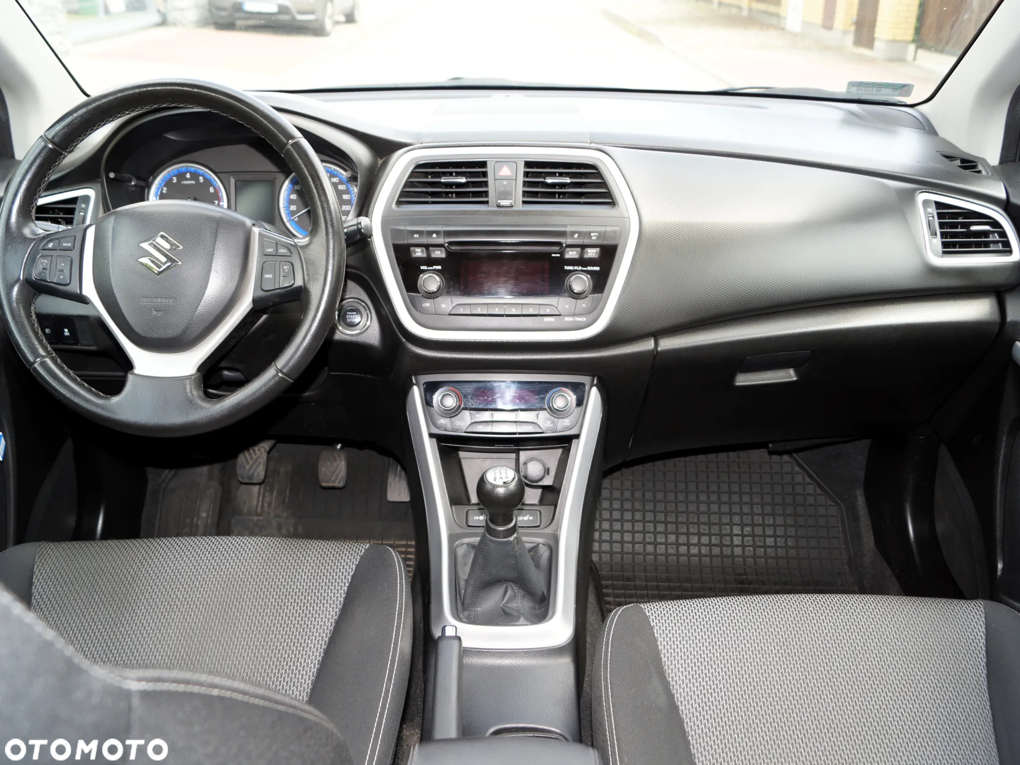 Suzuki SX4 S-Cross 1.6 Comfort - 23
