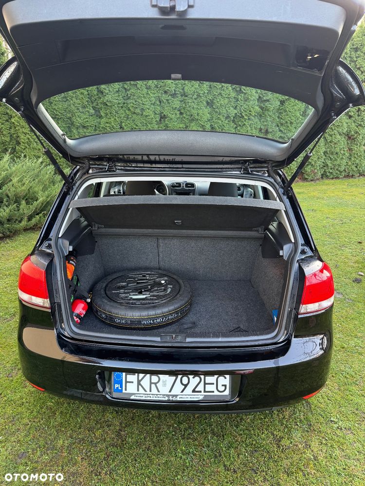 Volkswagen Golf - 16