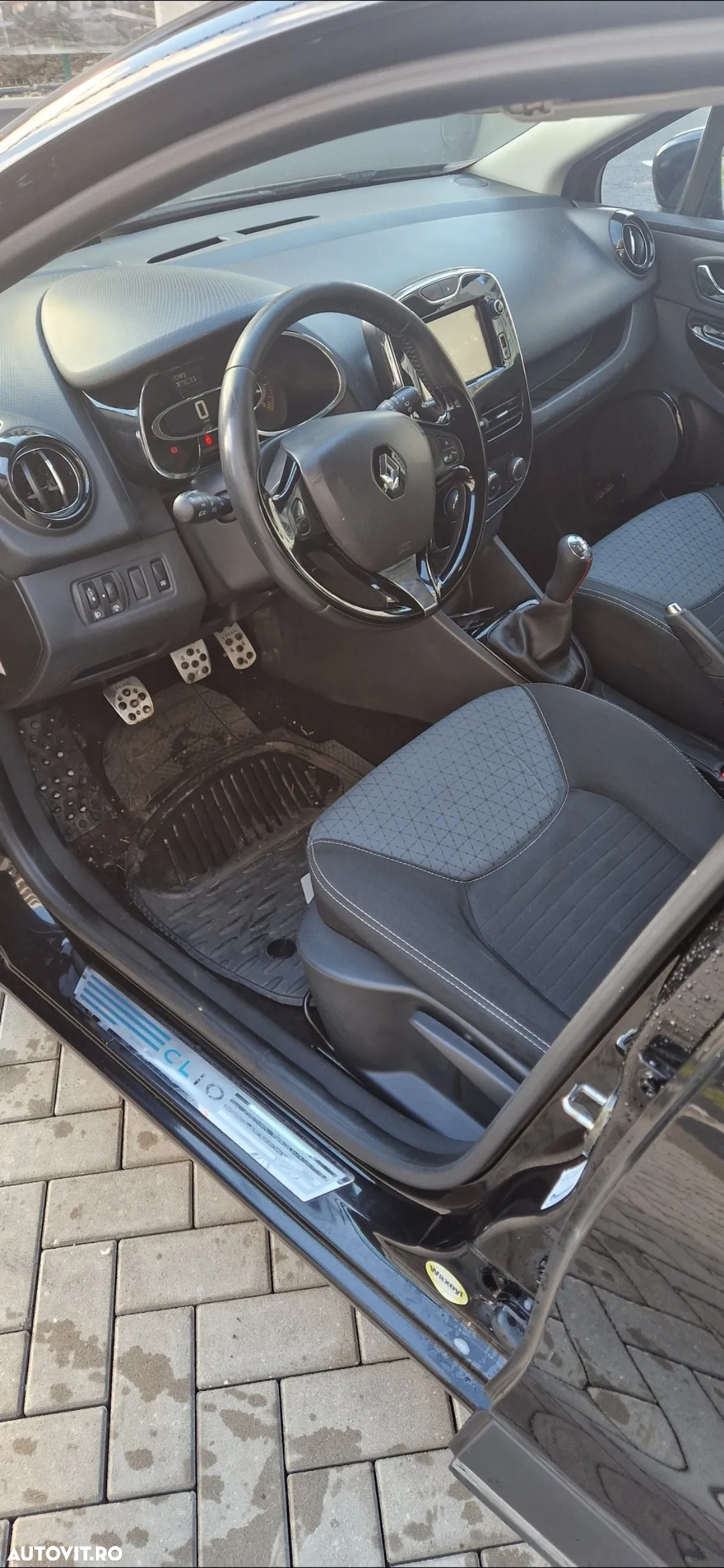 Renault Clio III 1.5dCi Night&Day - 8