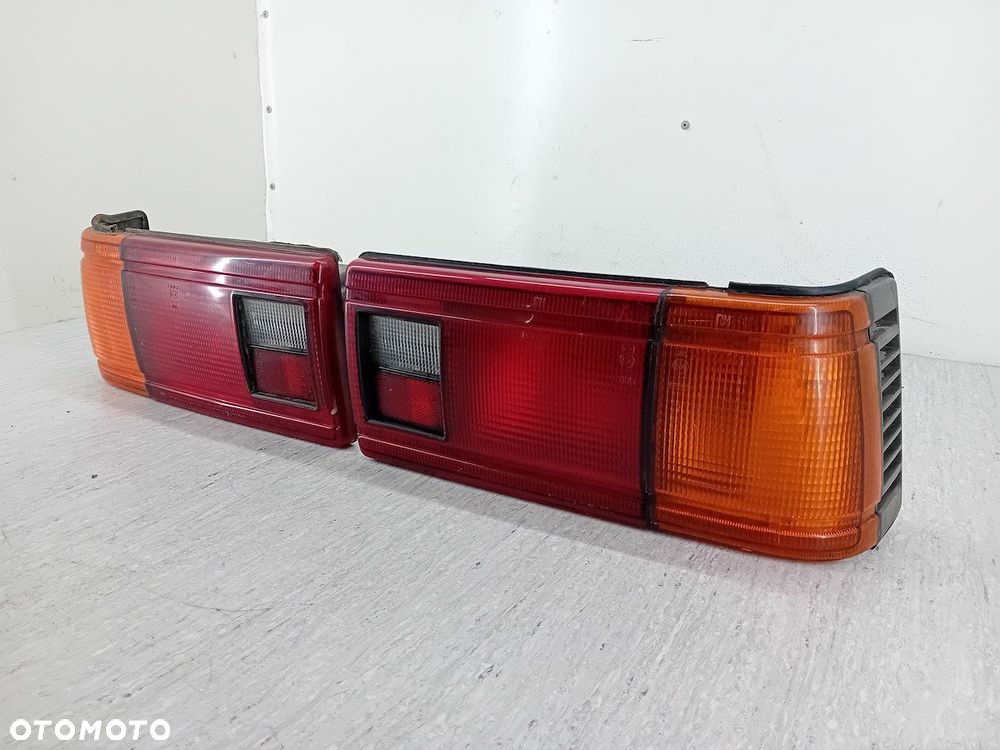 LAMPY TYŁ KOMPLET NISSAN SUNNY B11 ( 82-87 ) SEDAN - 5
