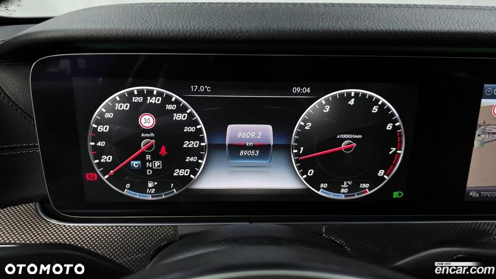 Mercedes-Benz Klasa E 300 9G-TRONIC AMG Line - 8