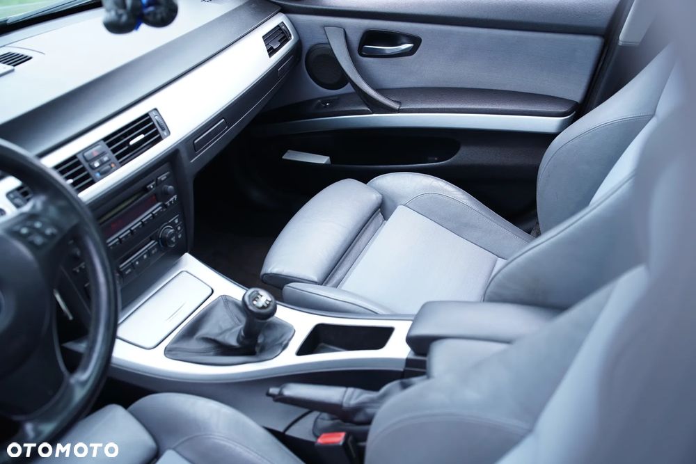 BMW Seria 3 - 16