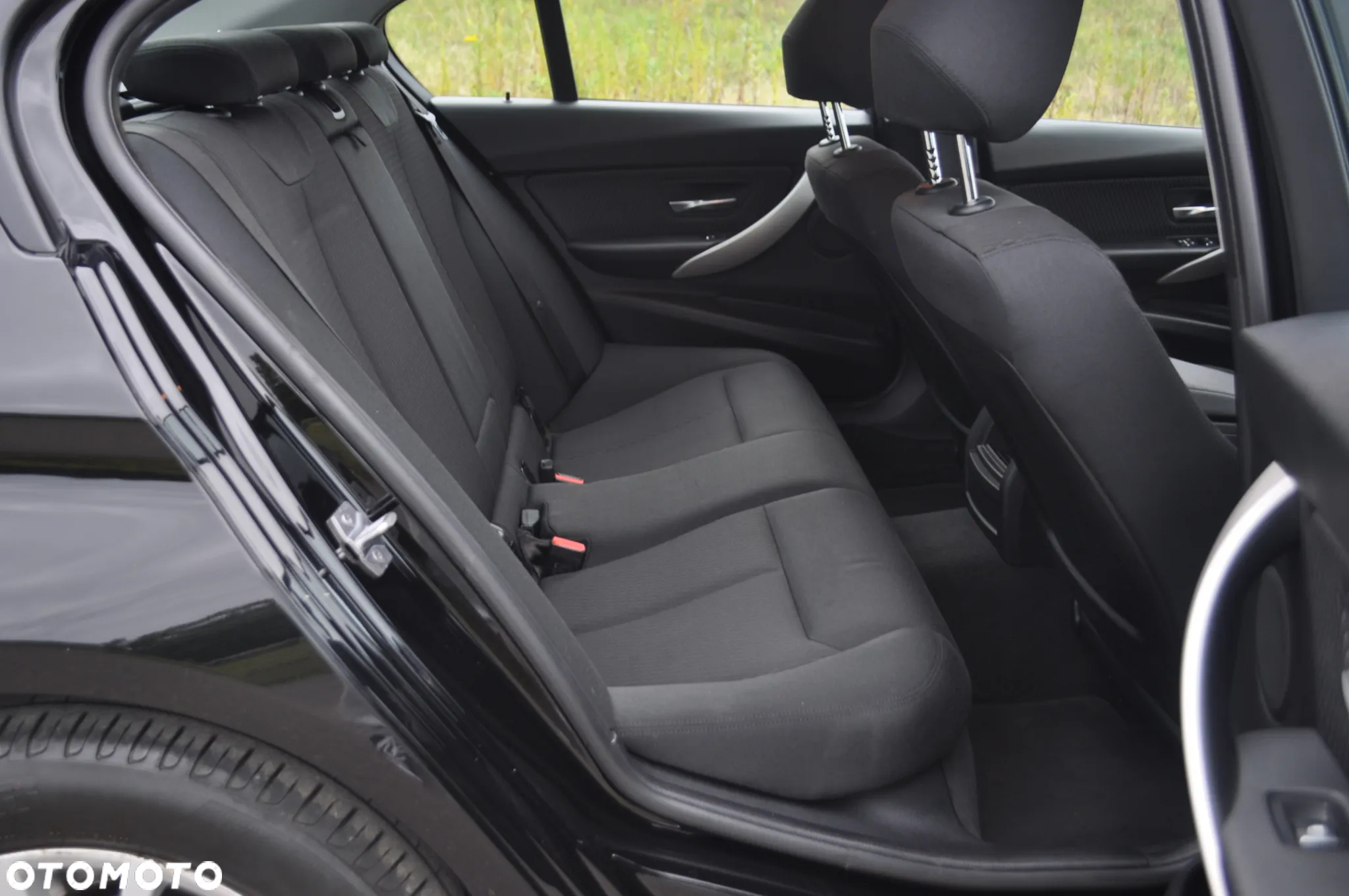 BMW Seria 3 318i - 21