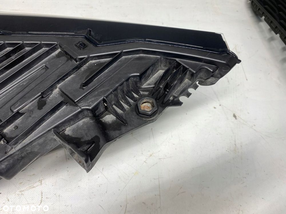 AUDI Q8 RSQ8 LAMPA LEWA PRZÓD LED MATRIX 4M8941035 18- - 8