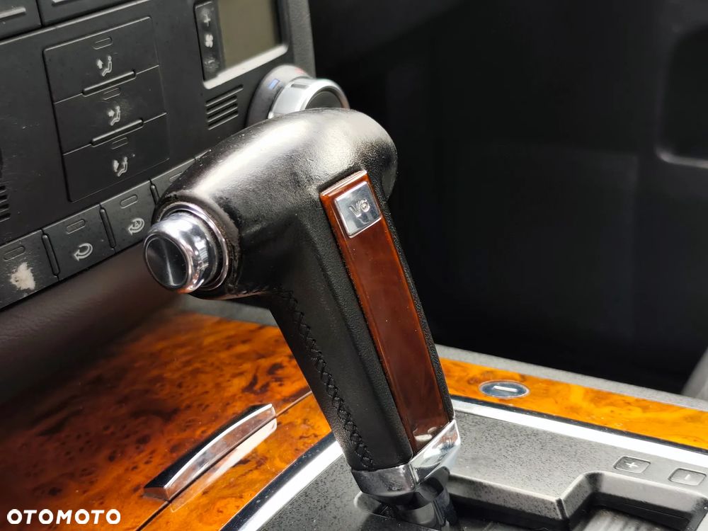 Volkswagen Touareg - 10