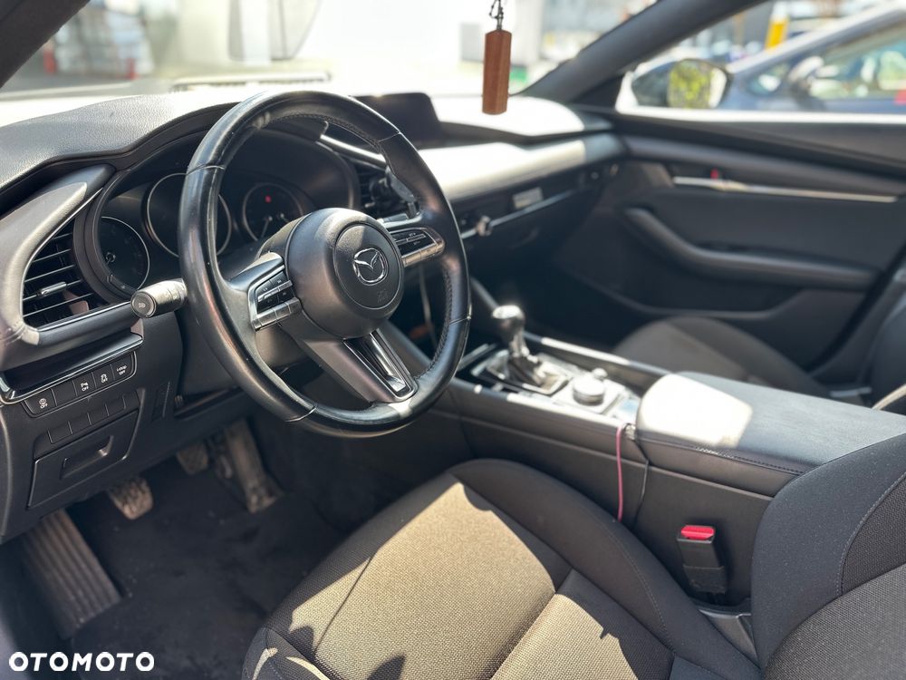 Mazda 3 e-SKYACTIV-G 2.0 M HYBRID - 10