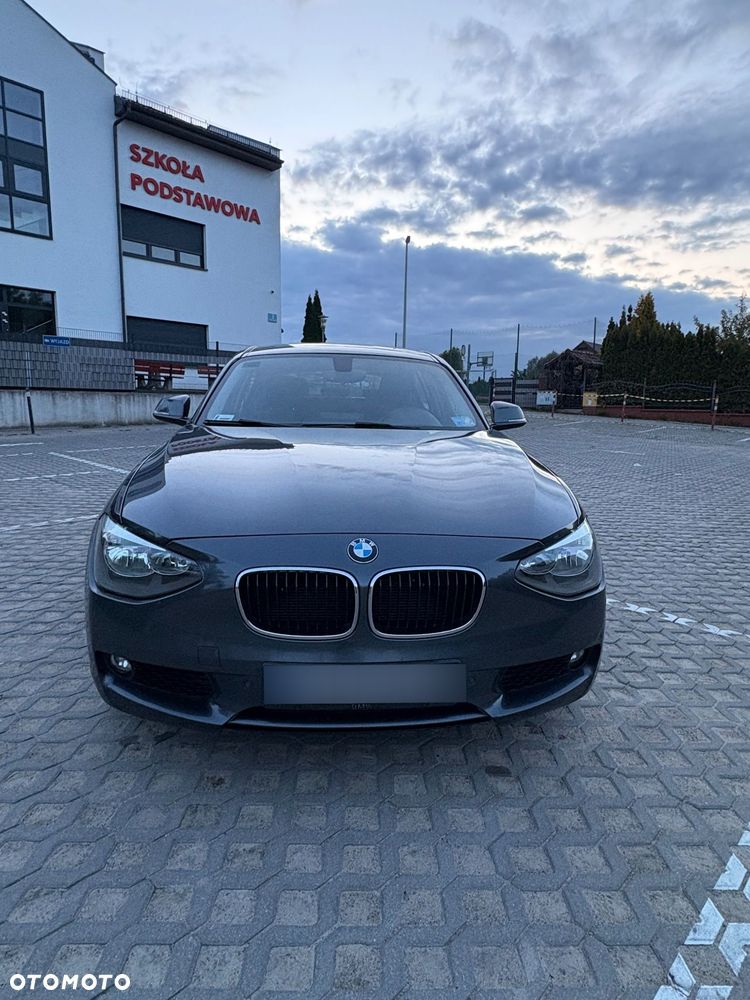 BMW Seria 1 116d Sport Line - 5