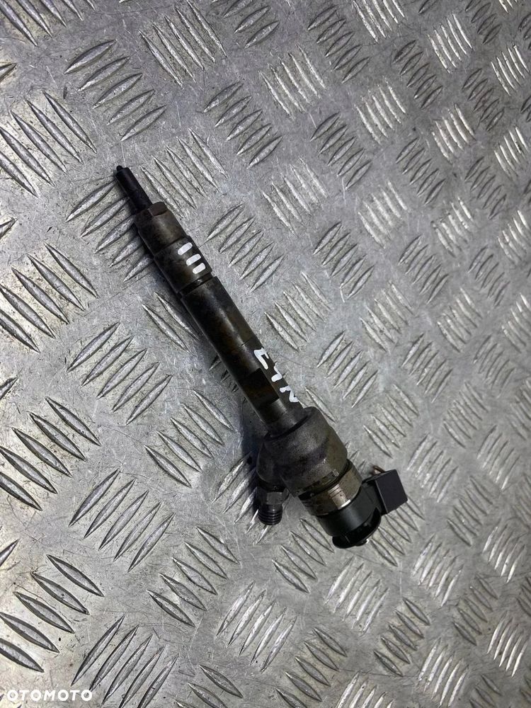 WTRYSKIWACZ BMW 1 E87 3 E90 E91 X1 E84 2.0 D N47 7798446 0445110601 - 3