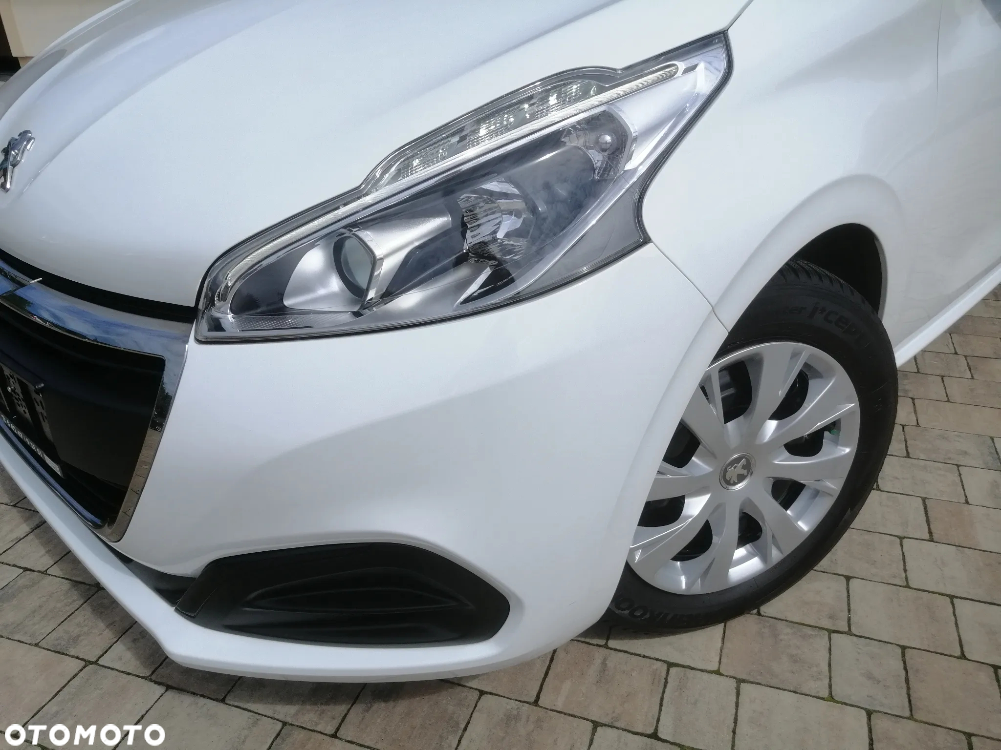 Peugeot 208 PureTech 82 Start & Stop Allure - 34