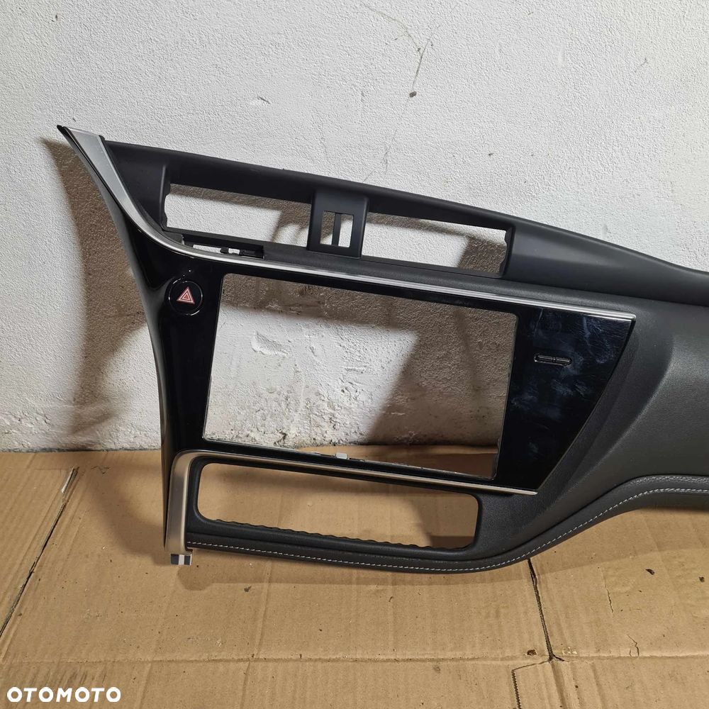 TOYOTA AURIS II LIFT RAMKA RADIA LISTWA OZDOBNA MASKOWNICA - 4