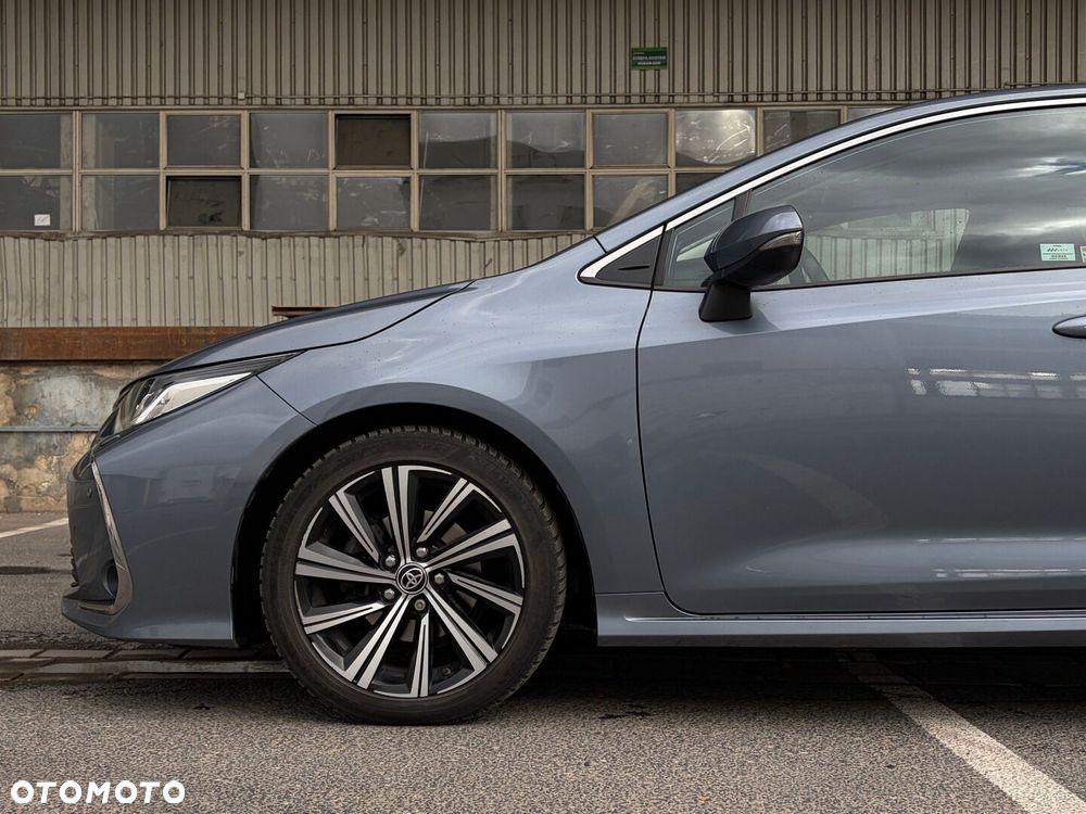 Toyota Corolla 1.8 Hybrid Comfort - 19
