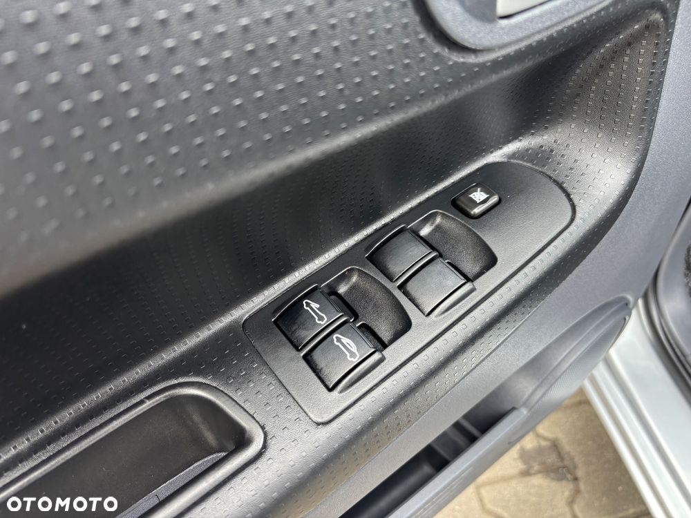 Mitsubishi Colt 1.5 Invite - 24