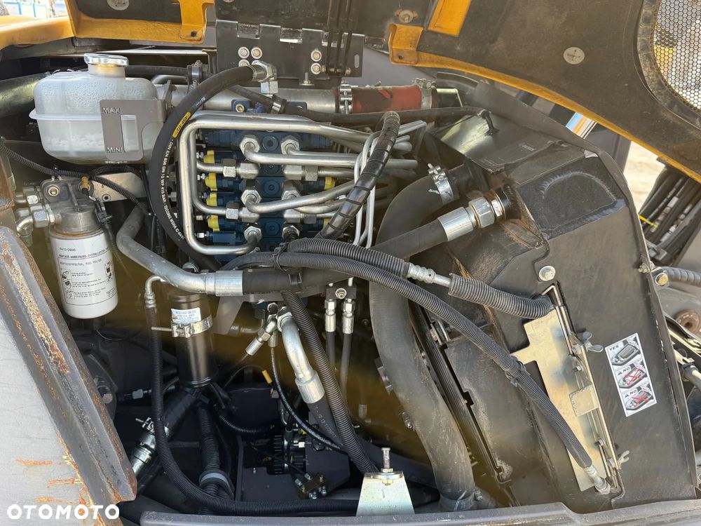 Mecalac 8MCR / Komplet Łyżek -Widły / 8 ton - 18