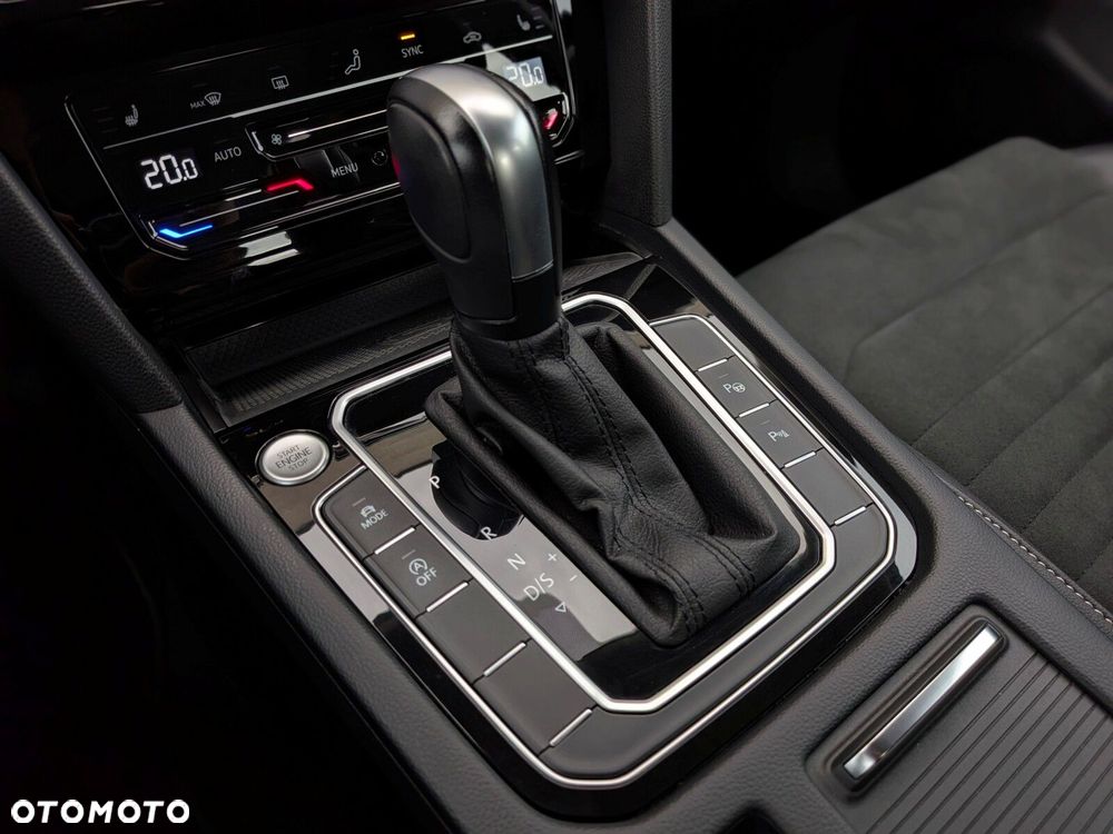 Volkswagen Passat 1.5 TSI EVO Elegance DSG - 38