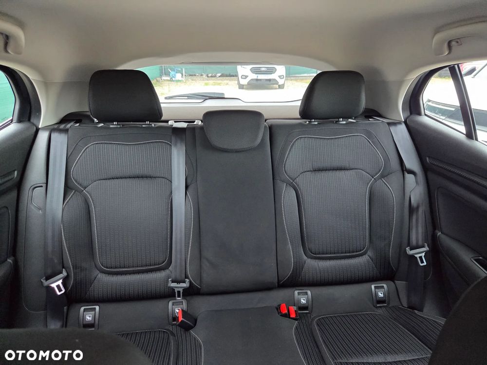 Renault Megane 1.5 Blue dCi Intens - 34