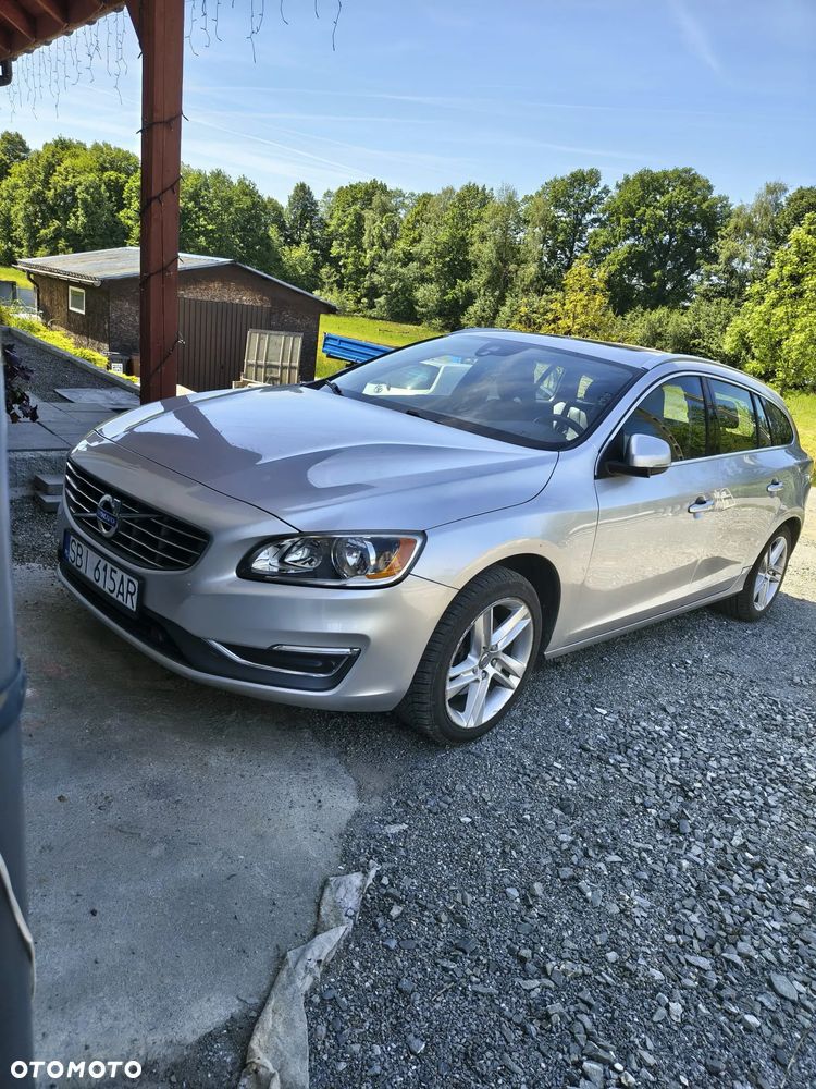 Volvo V60 T5 Drive-E Momentum - 2
