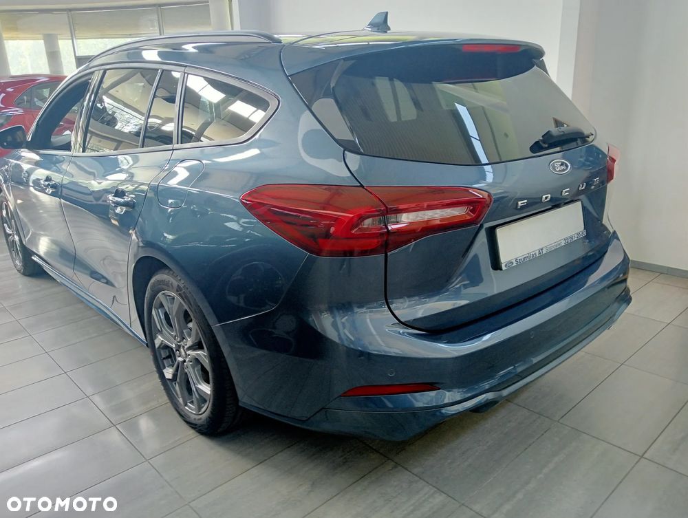 Ford Focus 1.0 EcoBoost mHEV ST-Line X - 6