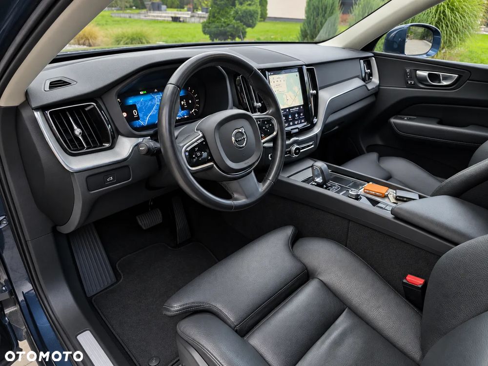 Volvo XC 60 B4 D AWD Ultimate Bright - 12