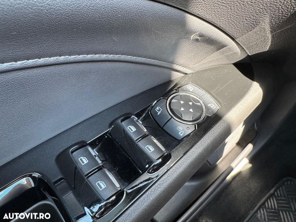 Ford Mondeo - 17